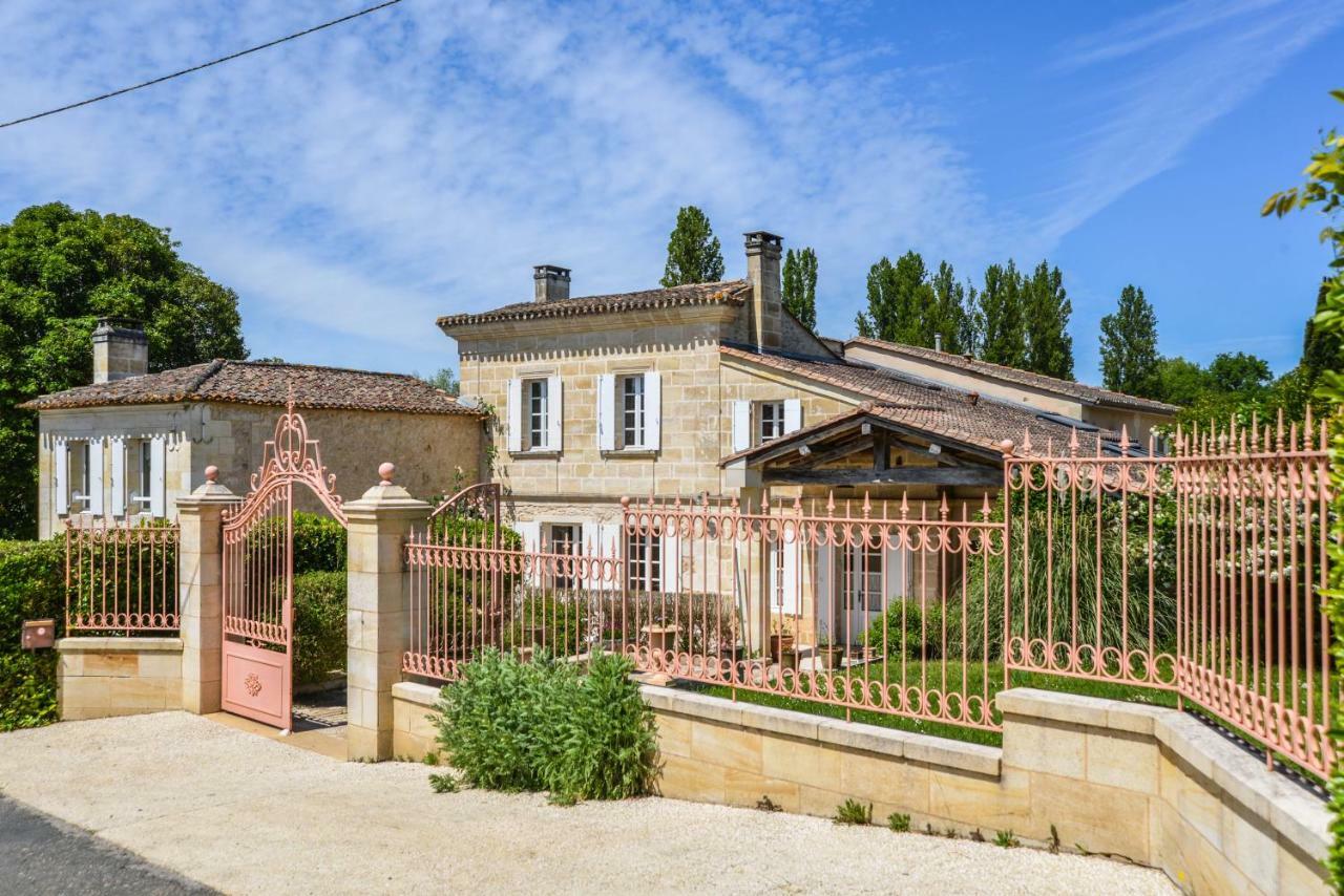 라 클로제리 드 퐁사크 호텔 Saint-Michel-de-Fronsac 외부 사진